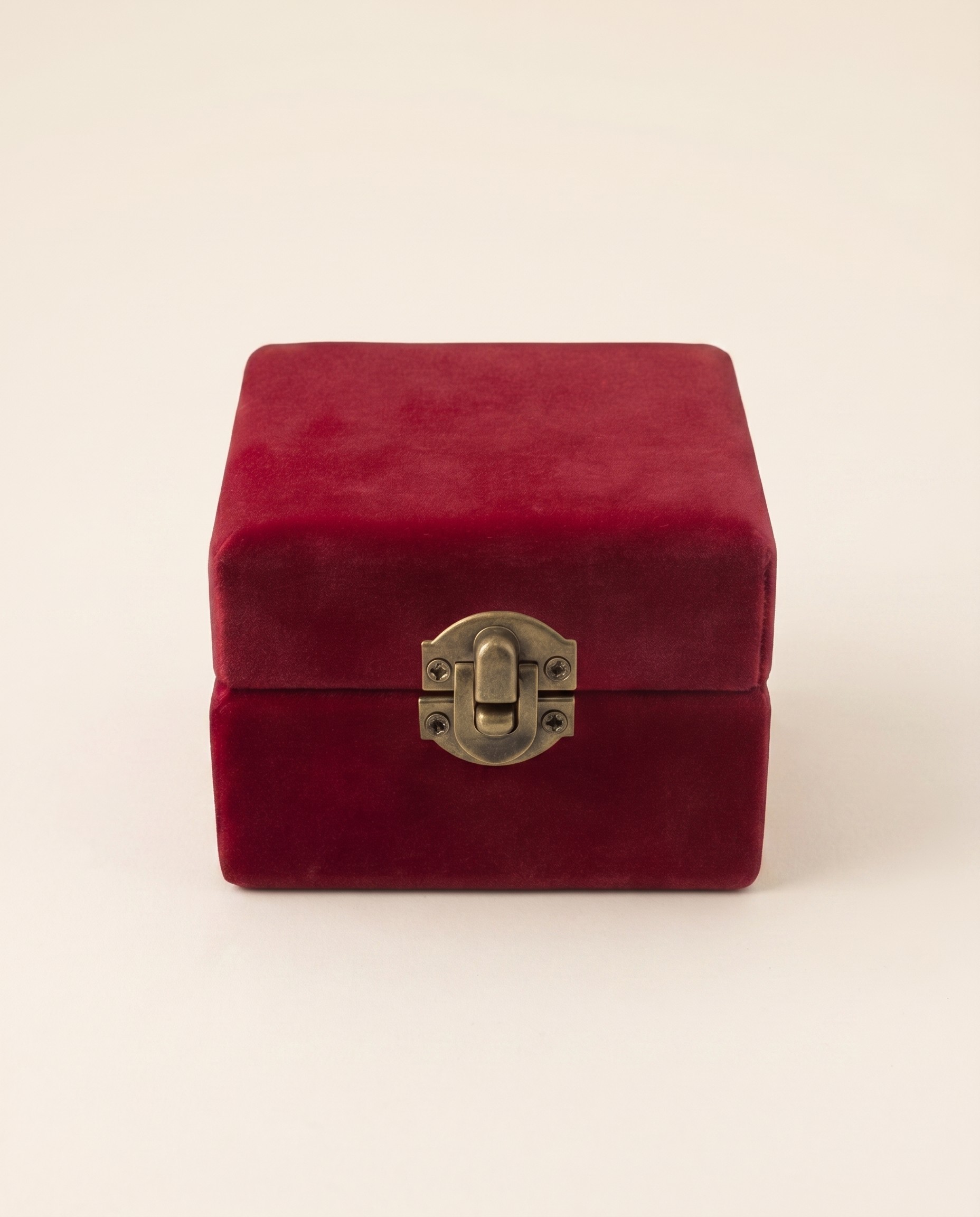 Engagement gift box